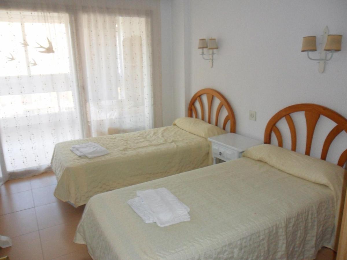 Apartamentos Cervantes Benidorm Dış mekan fotoğraf